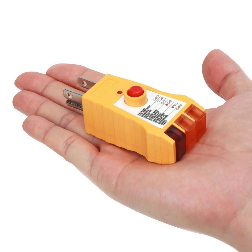 GFCI Outlet Circuit Tester, AC Voltage Detectors brand new - photo 5