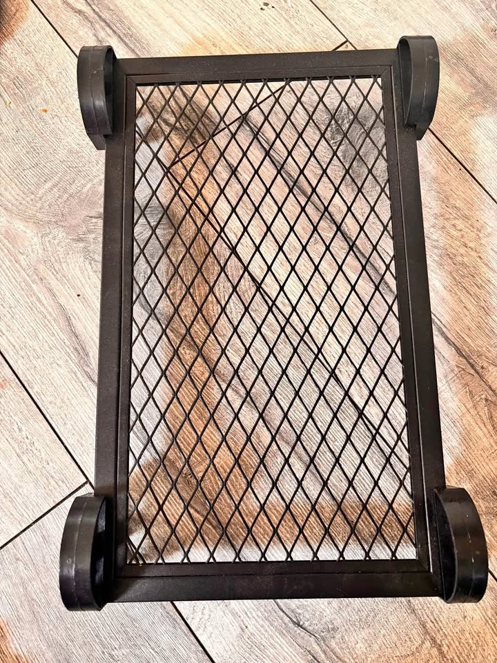 Computer Tower cpu pc under desk mobile Stand used like new