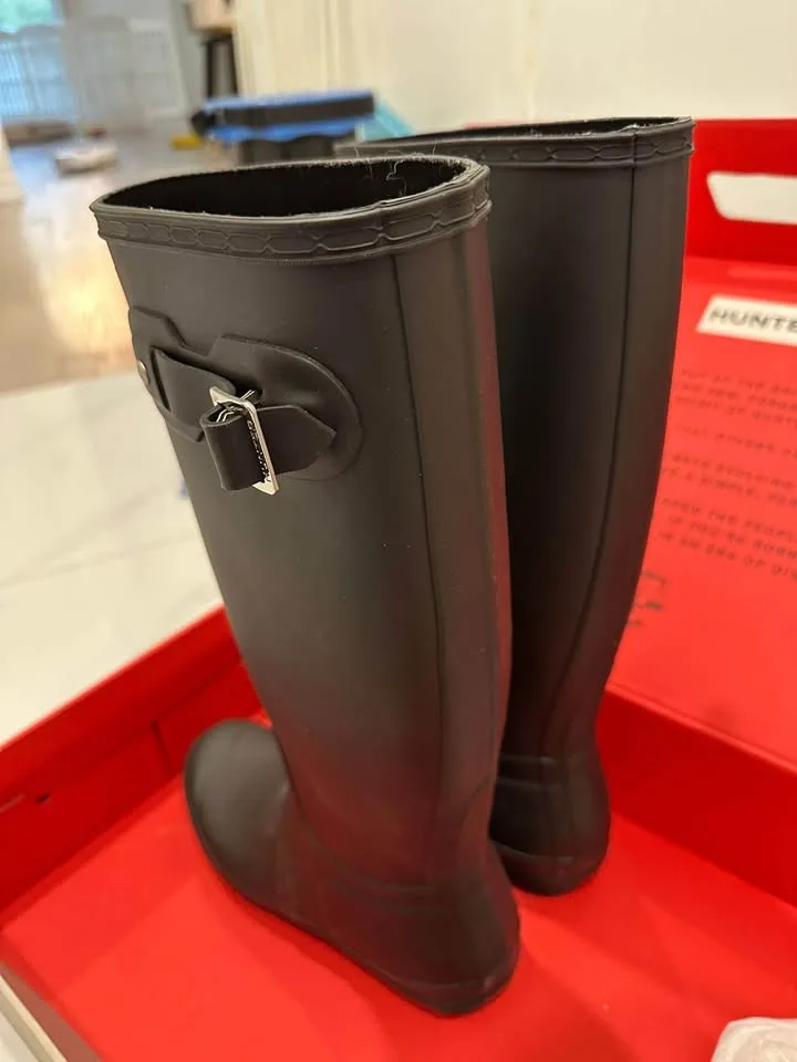 Hunter women Original Tall isulated boot (Black) image indicator(2)