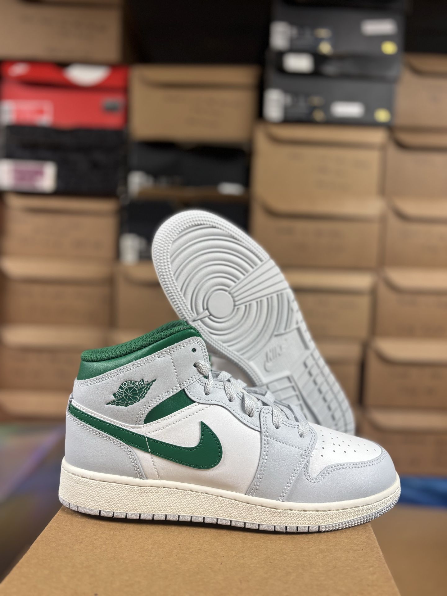 Air Jordan 1 Mid GS Summit Green