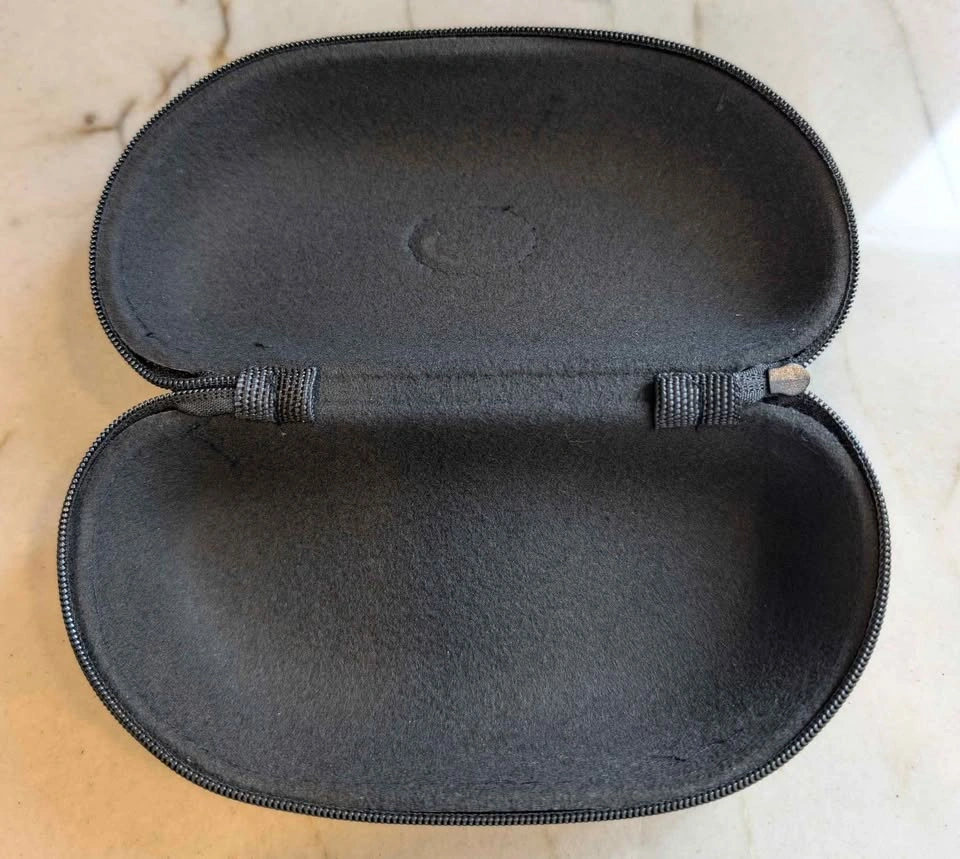 Costa Del Mar Sunglasses Zipper Case with Cleaning Cloth and Box - photo 2
