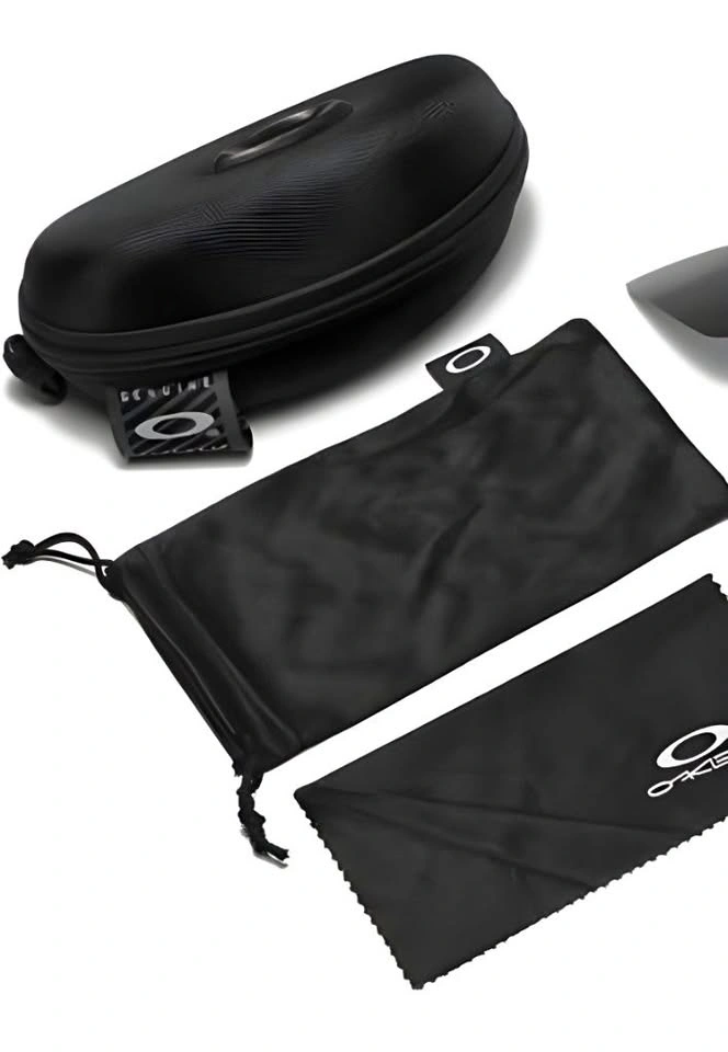 Oakley Sunglasses Zipper Case w/ Cleaning Cloth & Pouch