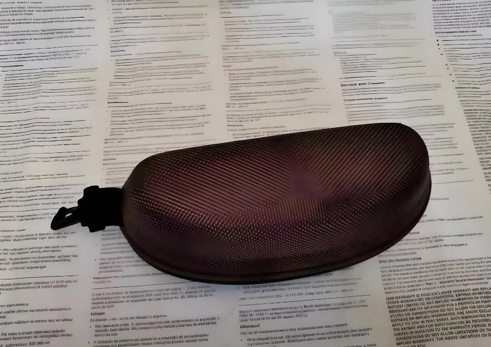 Maui Jim Sunglasses Zipper Case with Cleaning Cloth & Box - photo 4