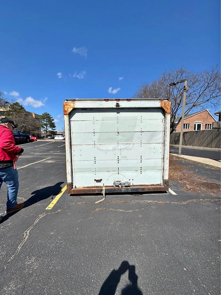 Metal Storage container priced to sell, you hire movers!