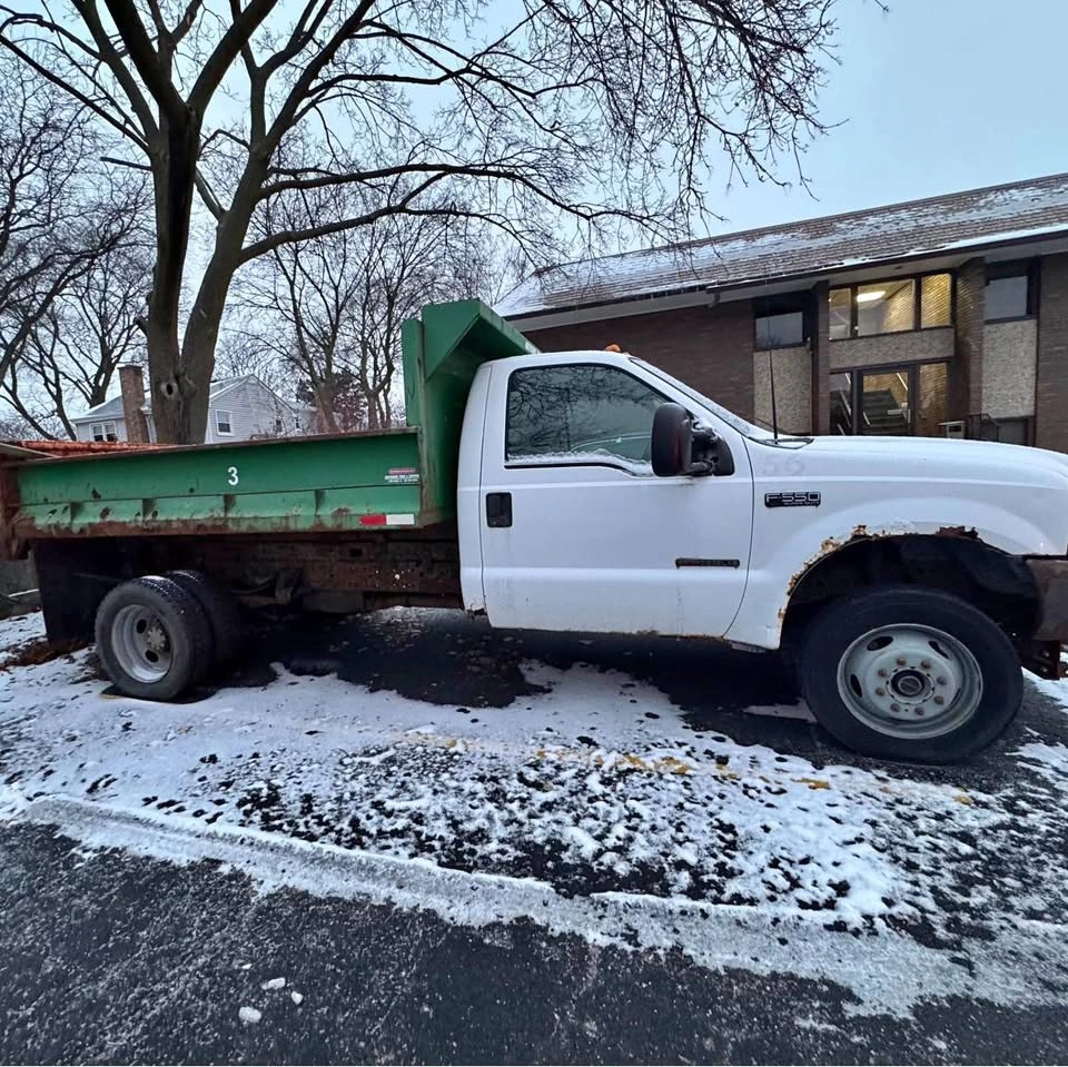 2000 Ford F-550 XL Cab & Chassis 2D