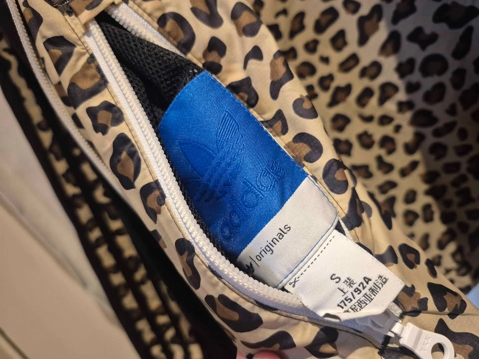 Adidas Leopard Reversible Jacket Size S - photo 3