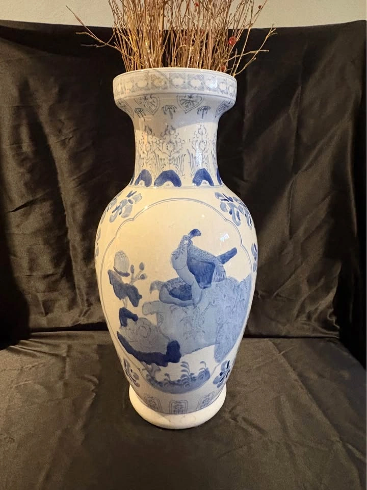 Chinese porcelain vase - photo 2