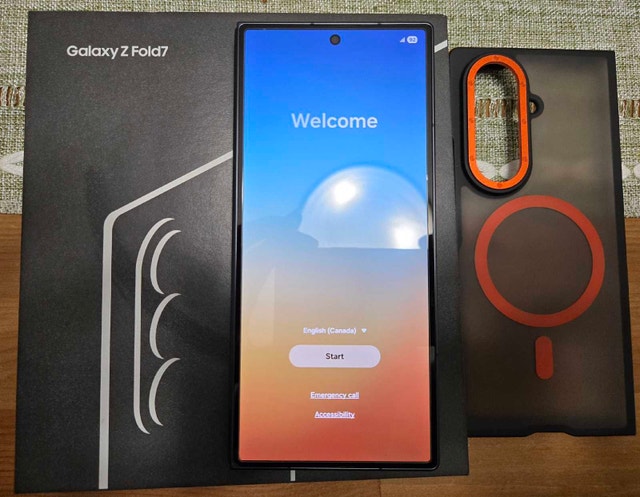 Samsung Fold 7 512GB with Samsung Care - 10/10 Mint