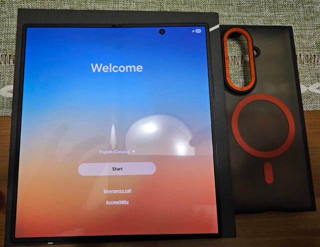 Samsung Fold 7 512GB with Samsung Care - 10/10 Mint - photo 3