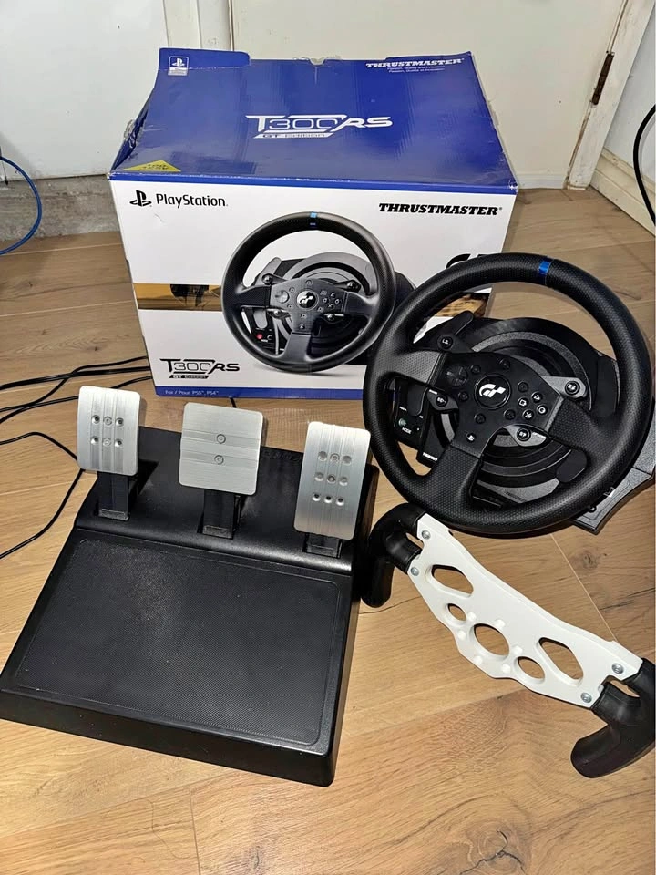 Thrustmaster T300 RS GT Edition Racing Wheel & Pedals PS5/PC