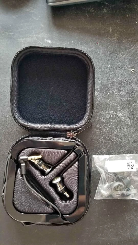 Sennheiser In Ear M2 Wired Headphones