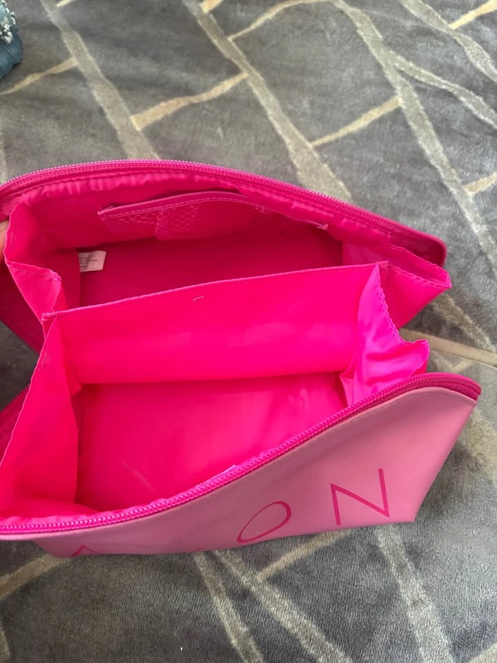 Avon Pink Cosmetic Bag with Dividers - photo 2