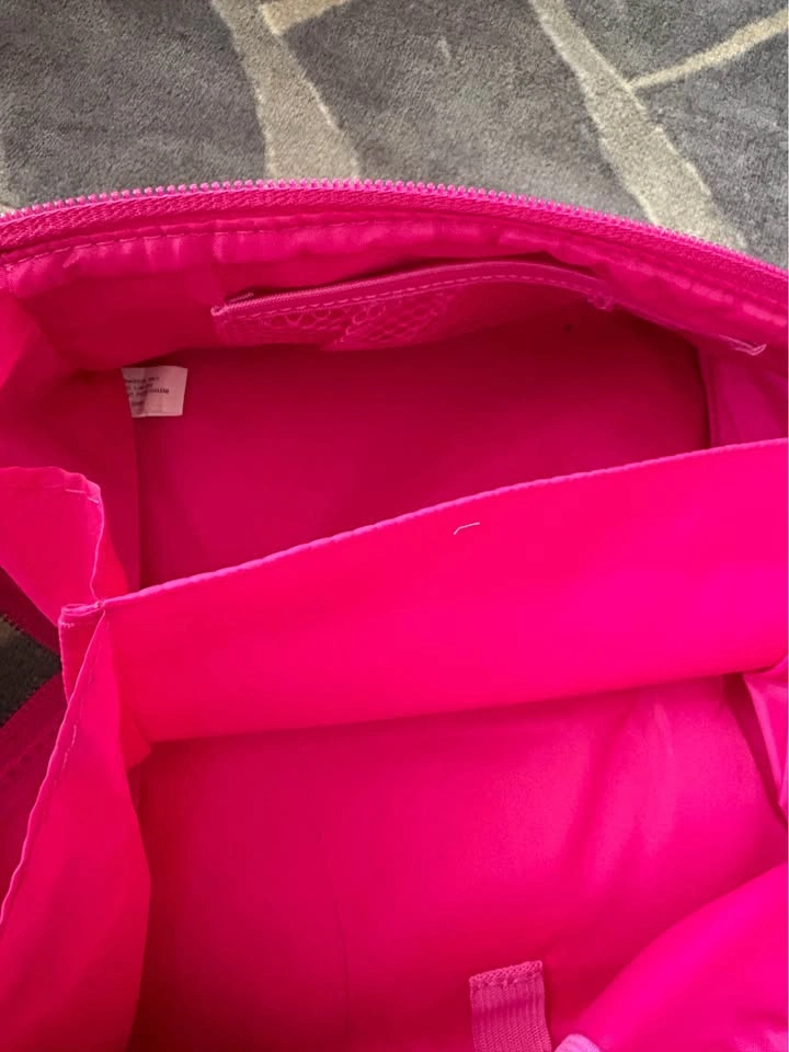 Avon Pink Cosmetic Bag with Dividers - photo 3