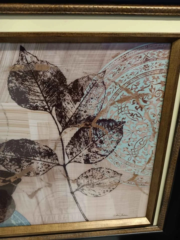 39"x28" Leaf Artwork wood frame, behind glass. - photo 2