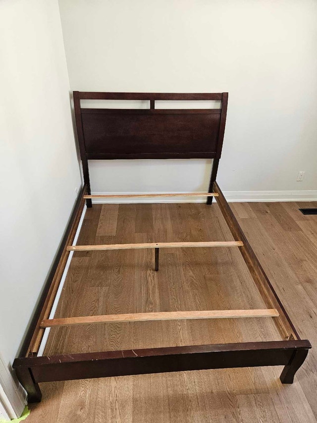 Wooden Bed Frame – Double/Full Size - photo 3