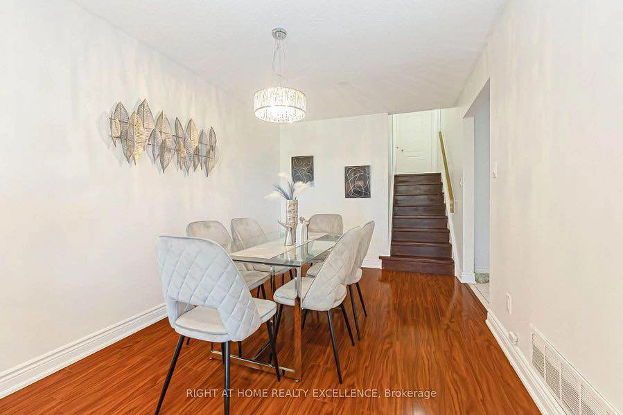 4 Beds 2 Baths - House available in Brampton - photo 3
