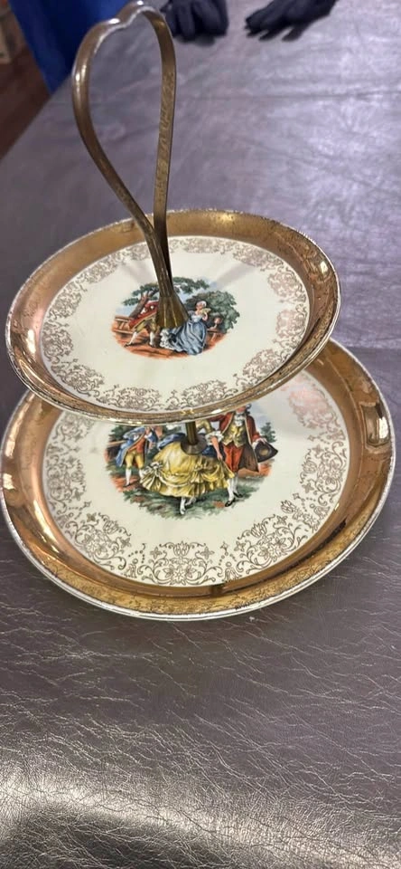 Sabin Crest-o-Gold two tier candy tray