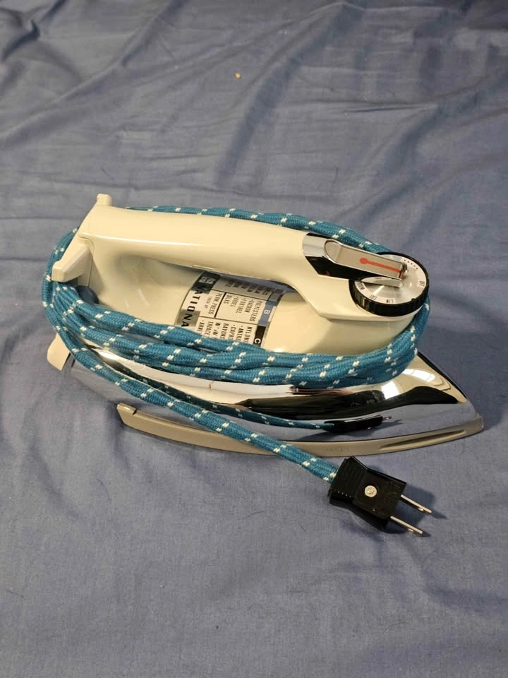 Vintage National Electric Iron - photo 2