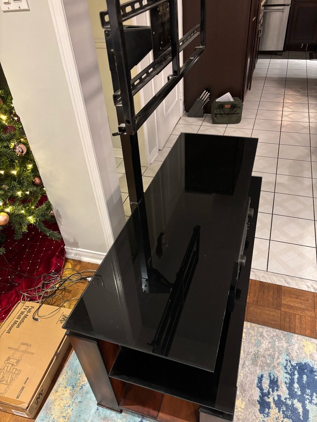 BLACK GLASS TV STAND WITH MOUNT - photo 3