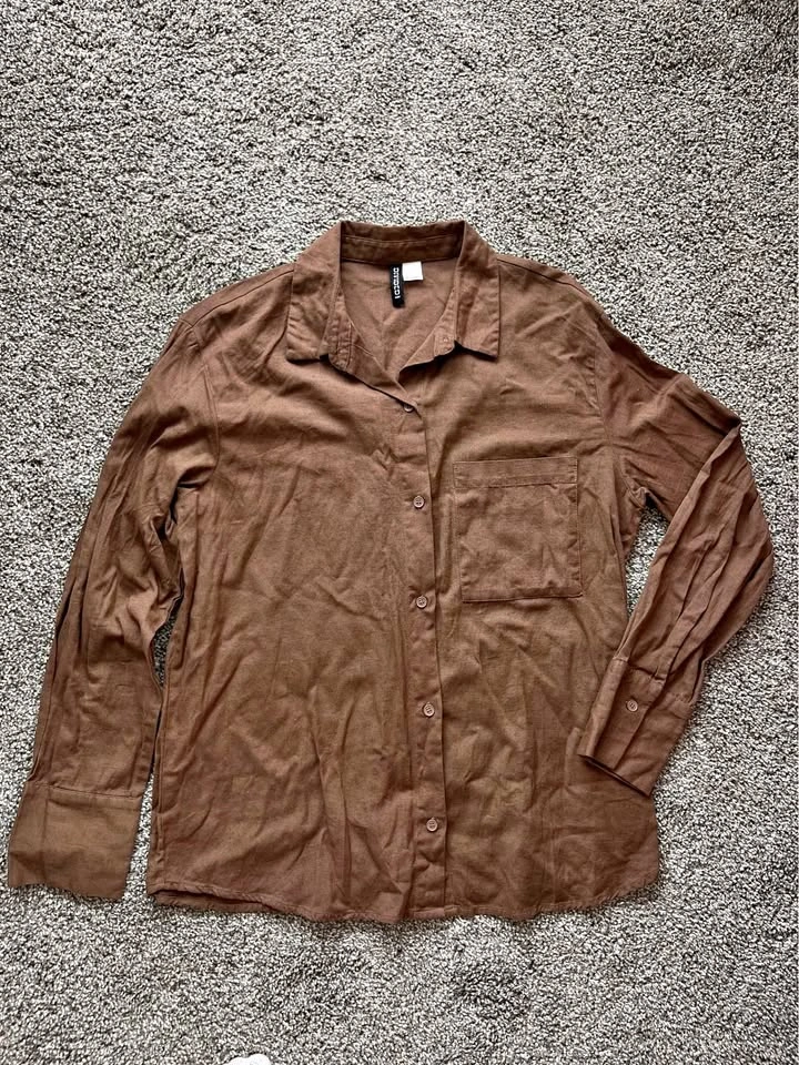 NWOT H&M Women’s Button Down