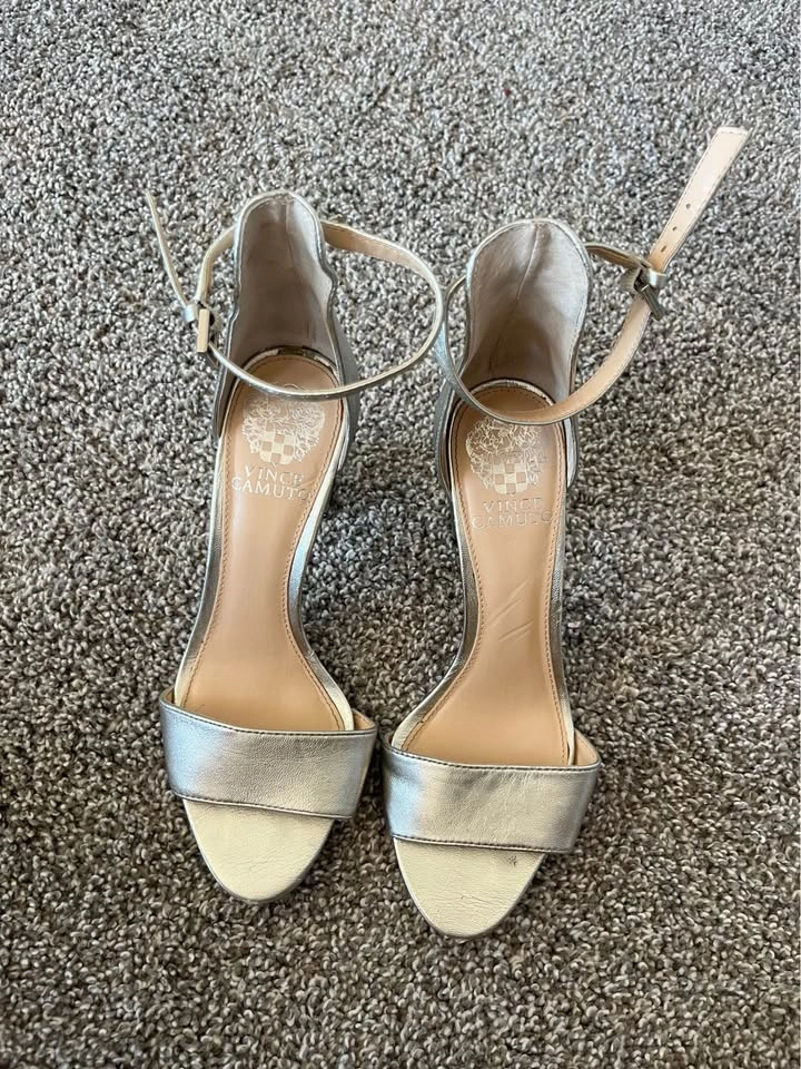 Vince Camuto Women’s Heels - photo 2