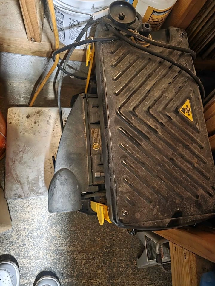 Dewalt Portable Planer - Price Negotiable