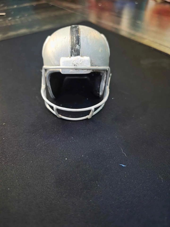 1997 Mini Ceramic Collectable Football Helmets - photo 2