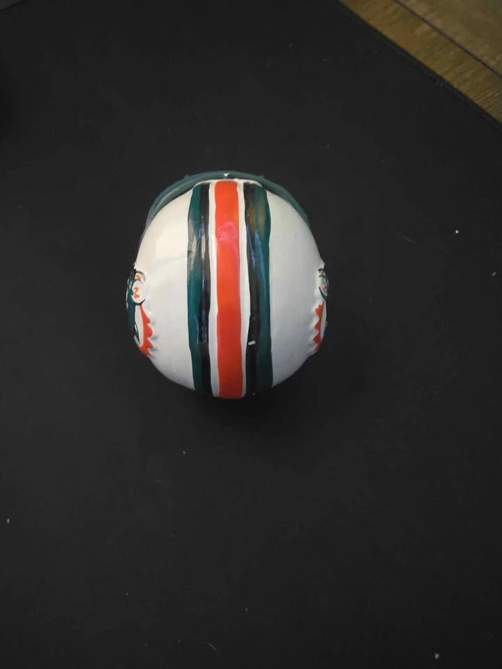 1997 Hand Painted Ceramic Football Helmet Collectibles - photo 5