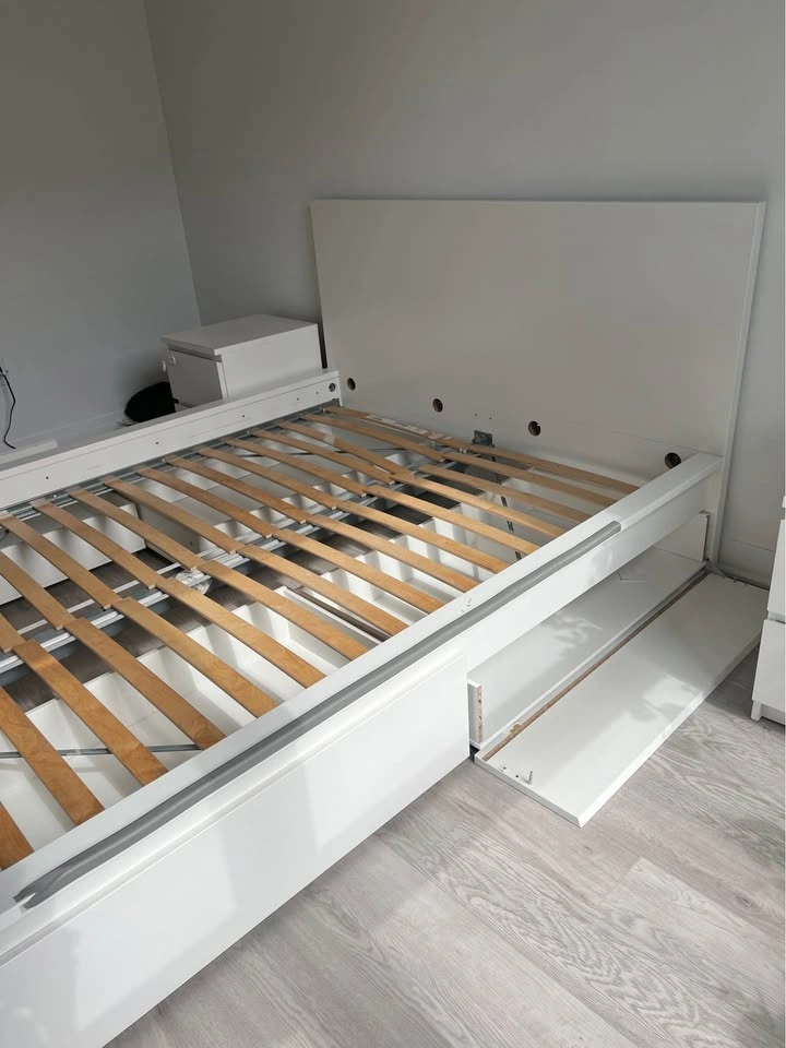Ikea queen bed - photo 2