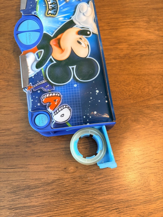 Disney Mickey Pencil Box - photo 3