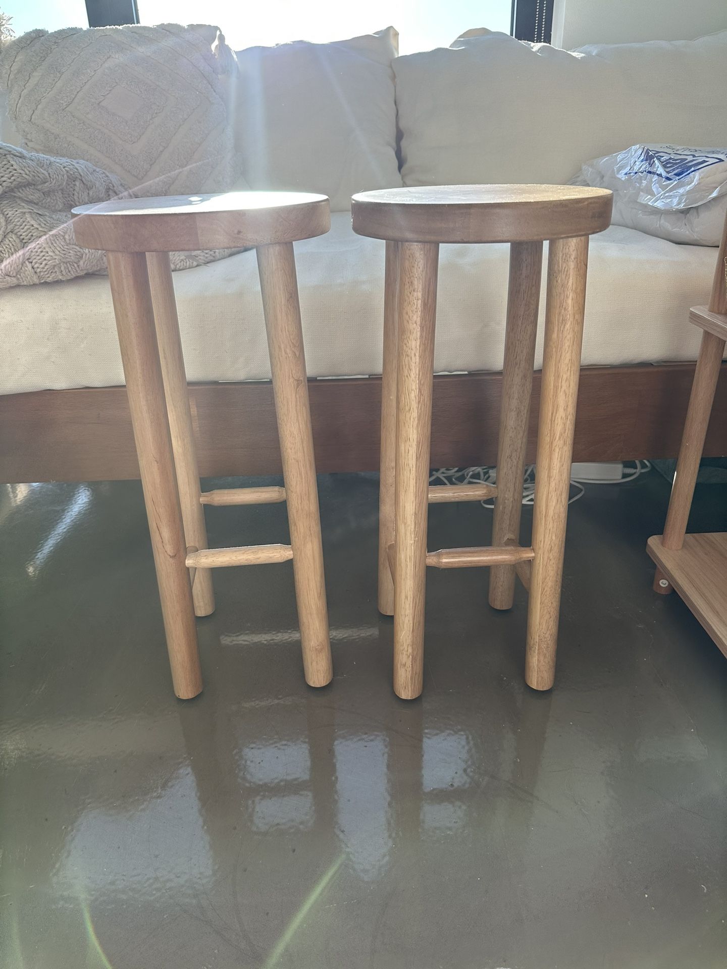 (2) Shaker Drink Side Table - Natural - Hearth & Hand - photo 2