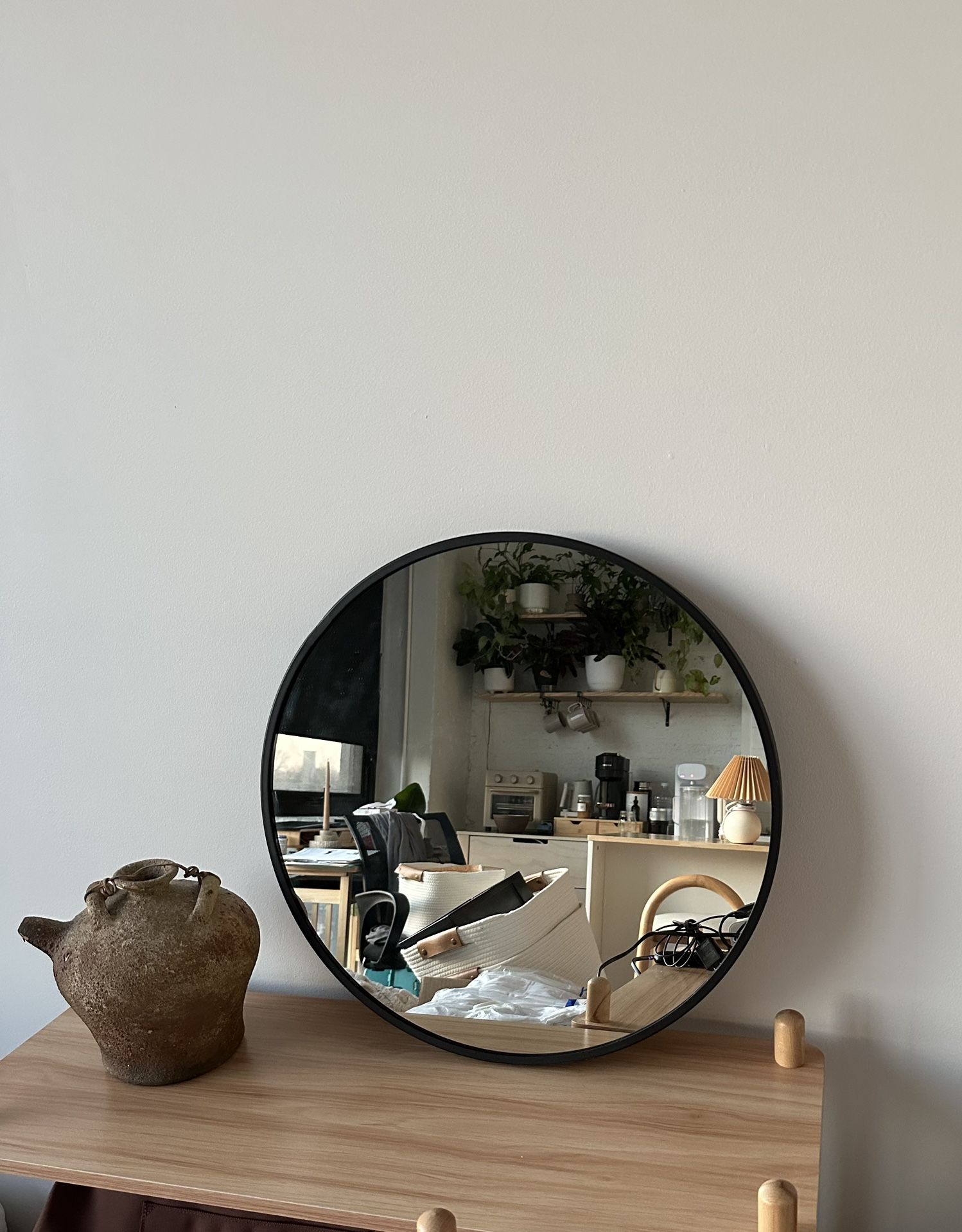 Round Wall Mirror (Black Metal)