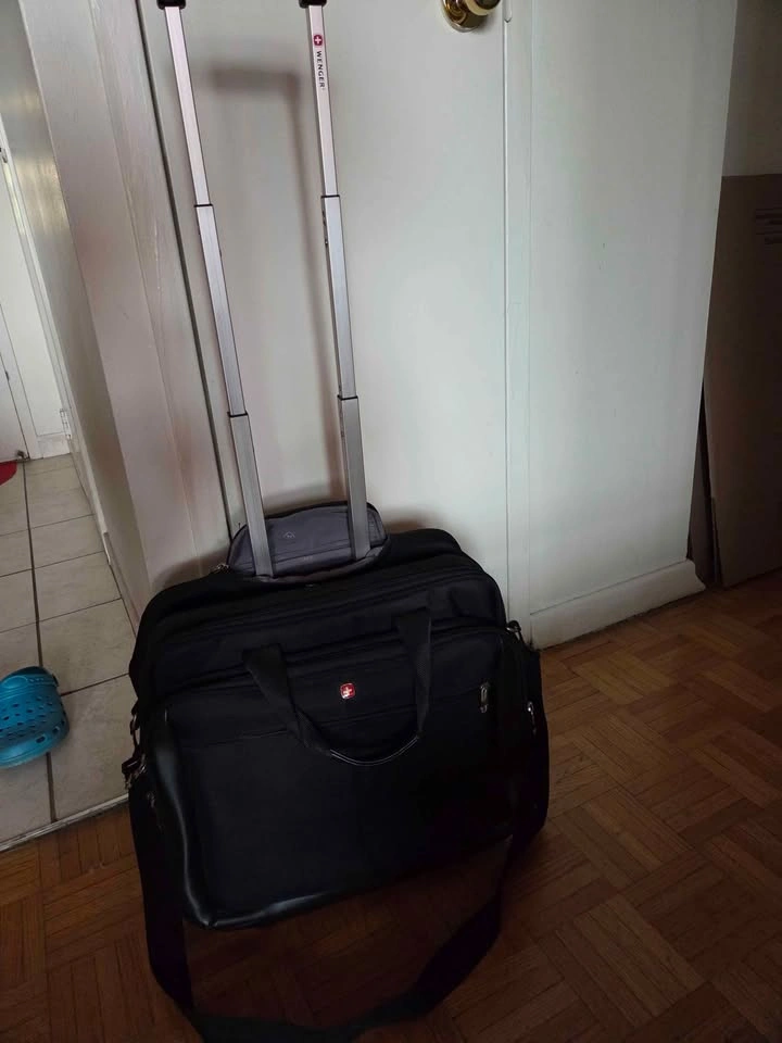 Swiss Gear Work Rolling Bag - photo 2