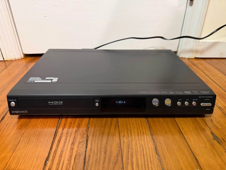 Magnavox HDD and DVD Recorder - photo 2
