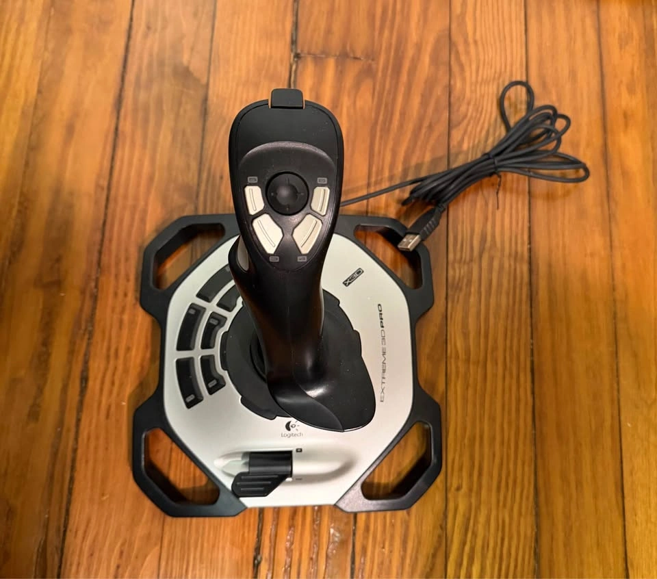 Logitech Extreme 3D Pro USB Joystick w/ Buttons & Twist Rudder - photo 2