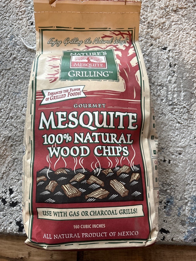 Mesquite wood chips