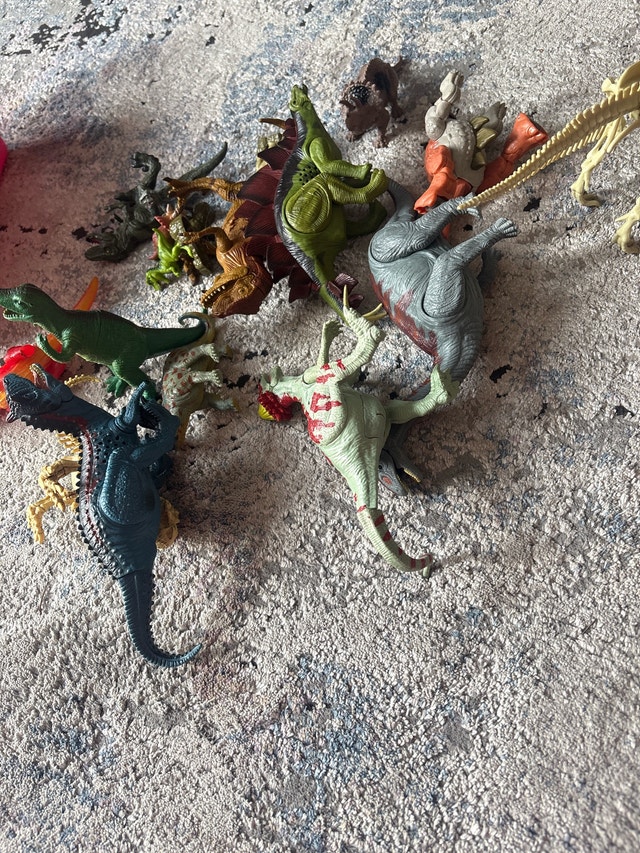Loose dinosaurs - photo 2