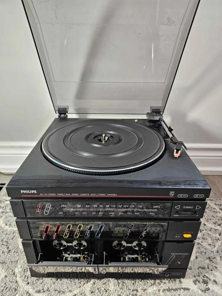 Vintage Philips All-in-One Stereo System (Turntable + Cassette + - photo 2