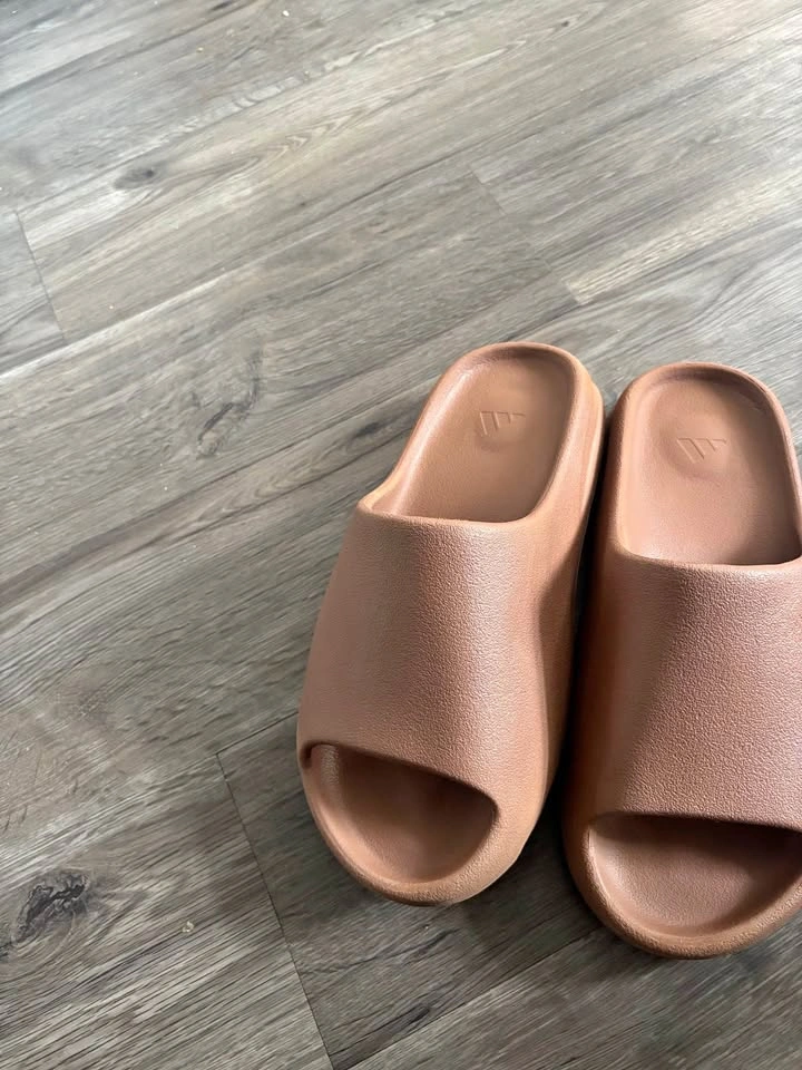 Yeezy Slides