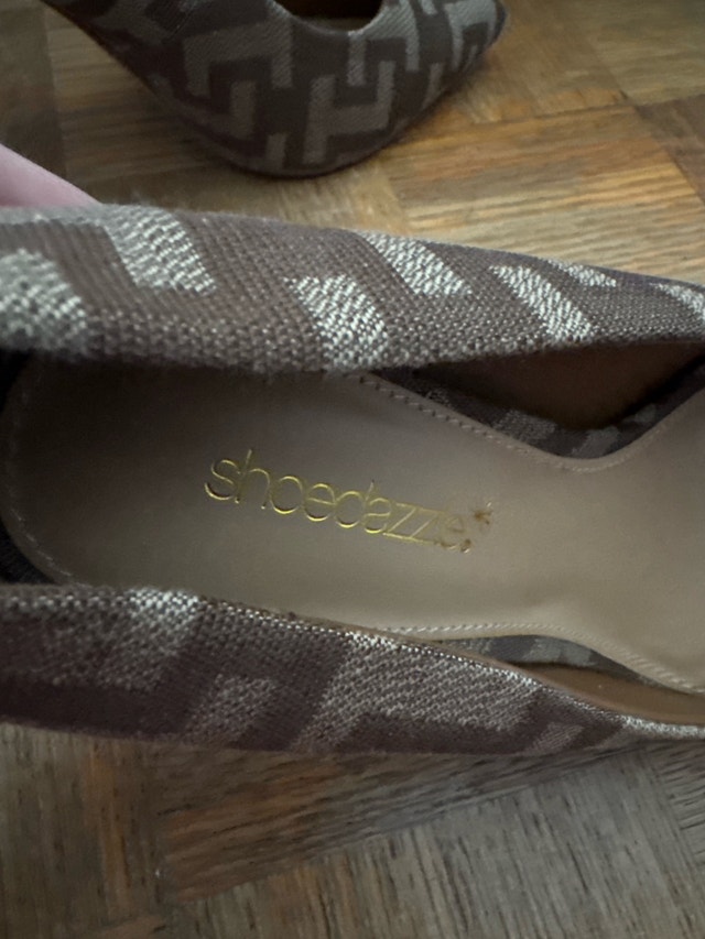Shoedazzle brown pattern heels - photo 3