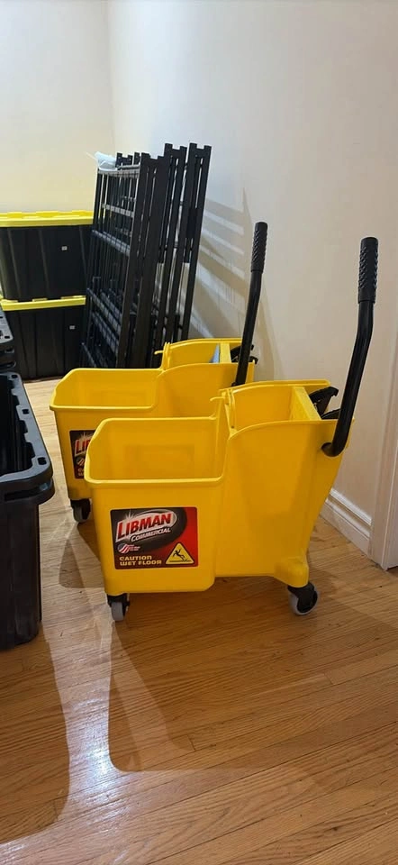 Libman 32 QT One-Piece Bucket & Wringer - photo 2