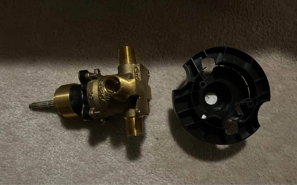 Pfister Tub & Shower Valve + Trim Kit Fullerton Brushed Nickel - photo 2