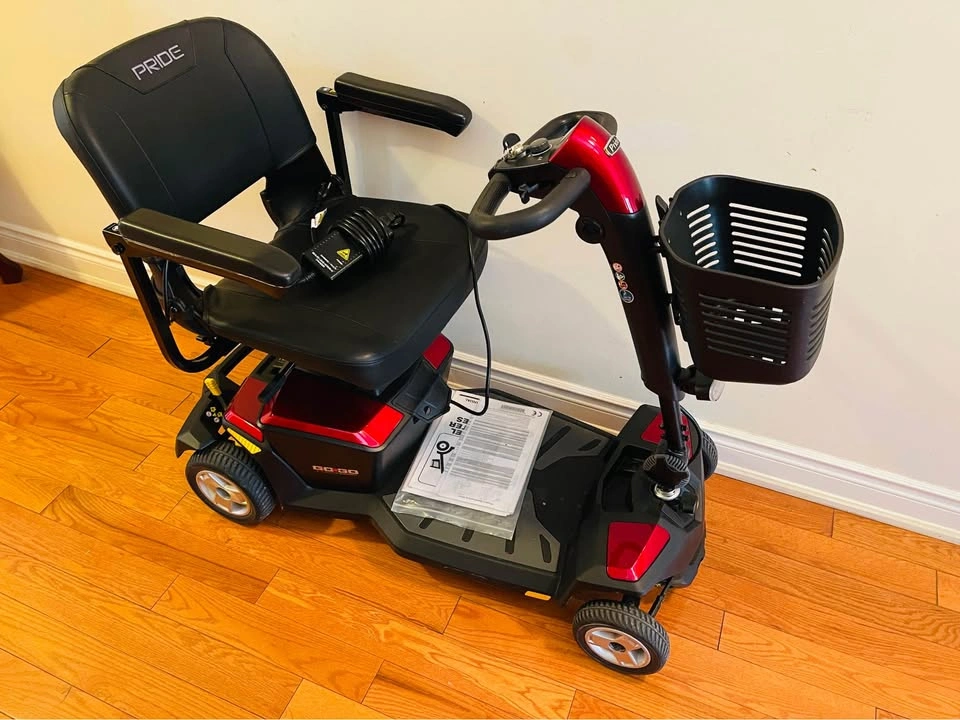 PRICED TO SELL Personal Mobility Scooter - Fits in Trunk - photo 3