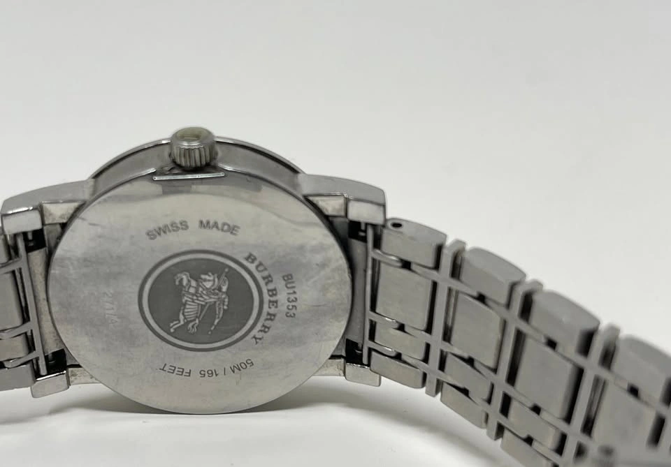 PRICED TO SELL Ladie's Swiss-Made Brand Name Watch New Battery - photo 2