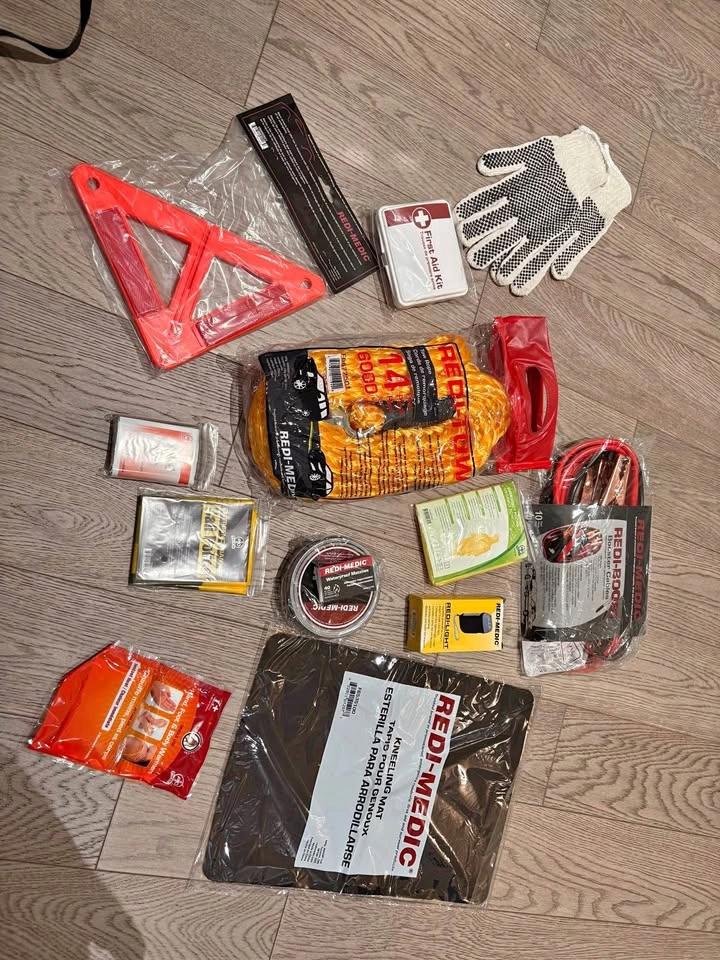 Toyota Winter Emergency Roadside Kit — Brand New — Safety Essent