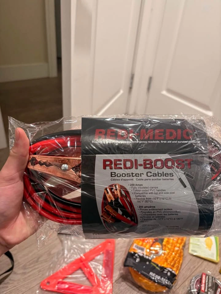 Toyota Winter Emergency Roadside Kit — Brand New — Safety Essent - photo 3
