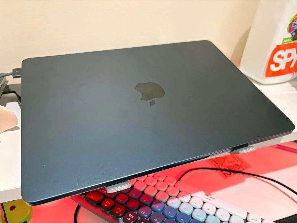 13" M3 MacBook Air (8GB RAM, 256GB SSD) - photo 4