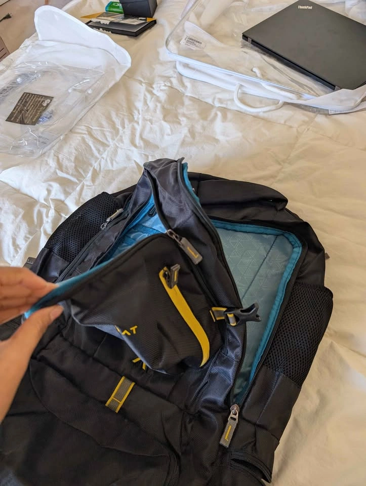 Aristocrat Hiking Backpack (used once) Waterproof - photo 2