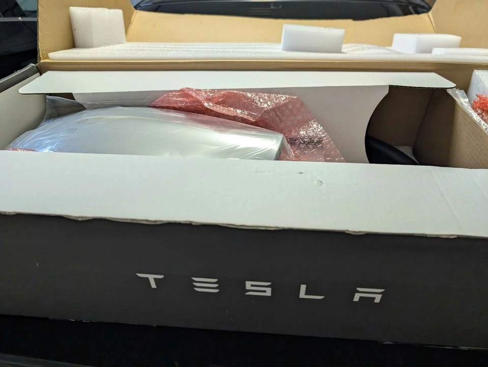 Brand new Tesla Wall Charger, still in original packaging. Never - photo 3