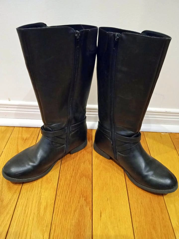 Black Boots